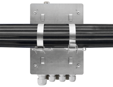 Switch a 6 porte con alim per 4 tc ip ermetico