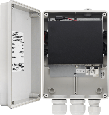 Switch a 6 porte con alim per 4 tc ip ermetico